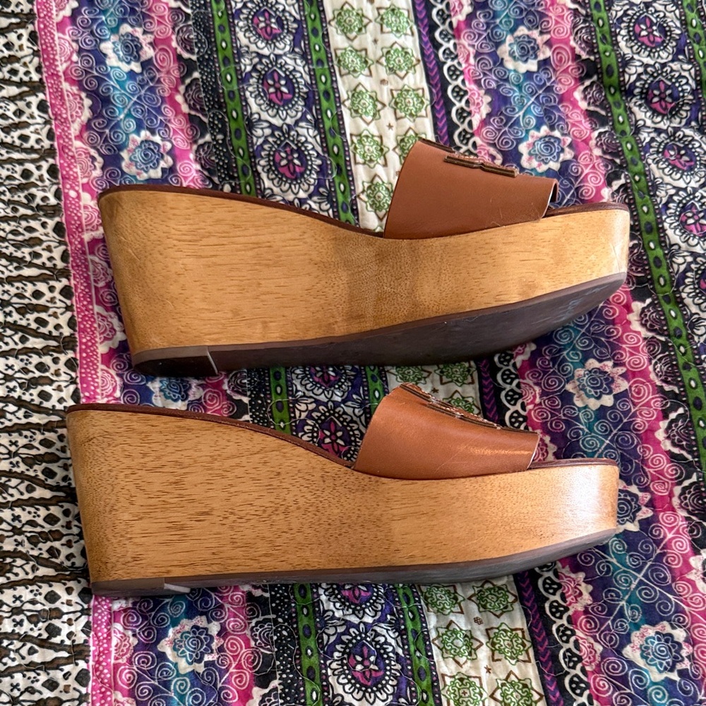 Tory Burch Brown Leather Slide Sandals - Picture 5 of 7